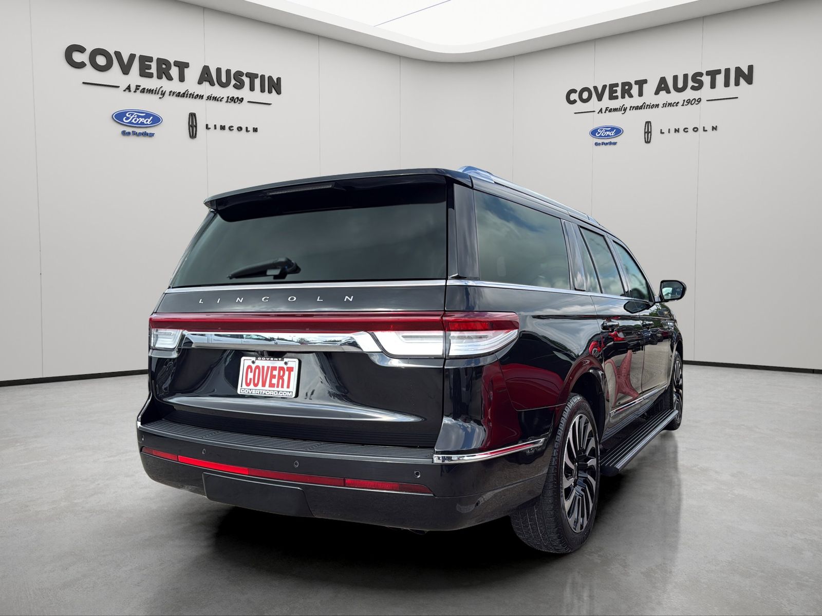 Used Car 2022 Lincoln Navigator L  Reserve For Sale Under $50,000 In Austin, Texas