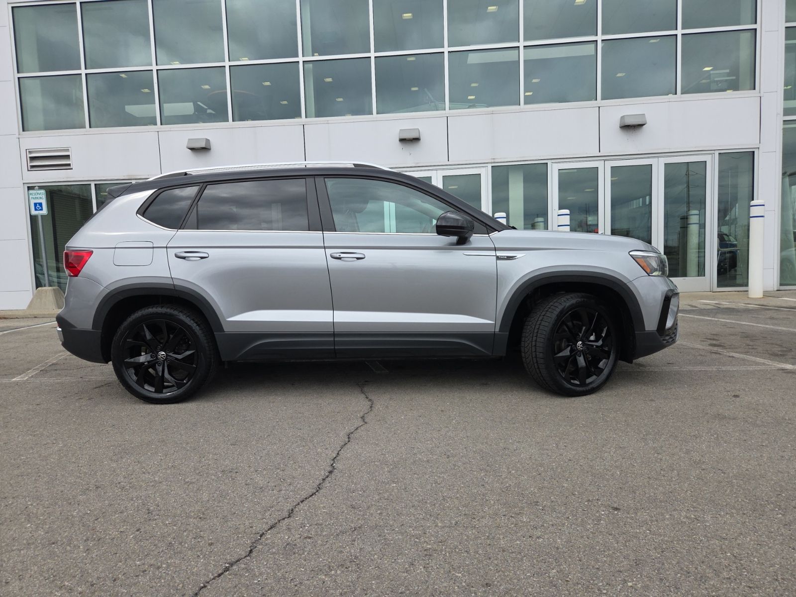 View vehicle photo 3