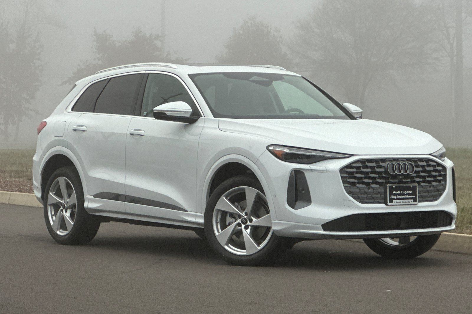 Glacier White 2025 Audi Q5 SUV / Crossover All-Wheel Drive 7-Speed Automatic