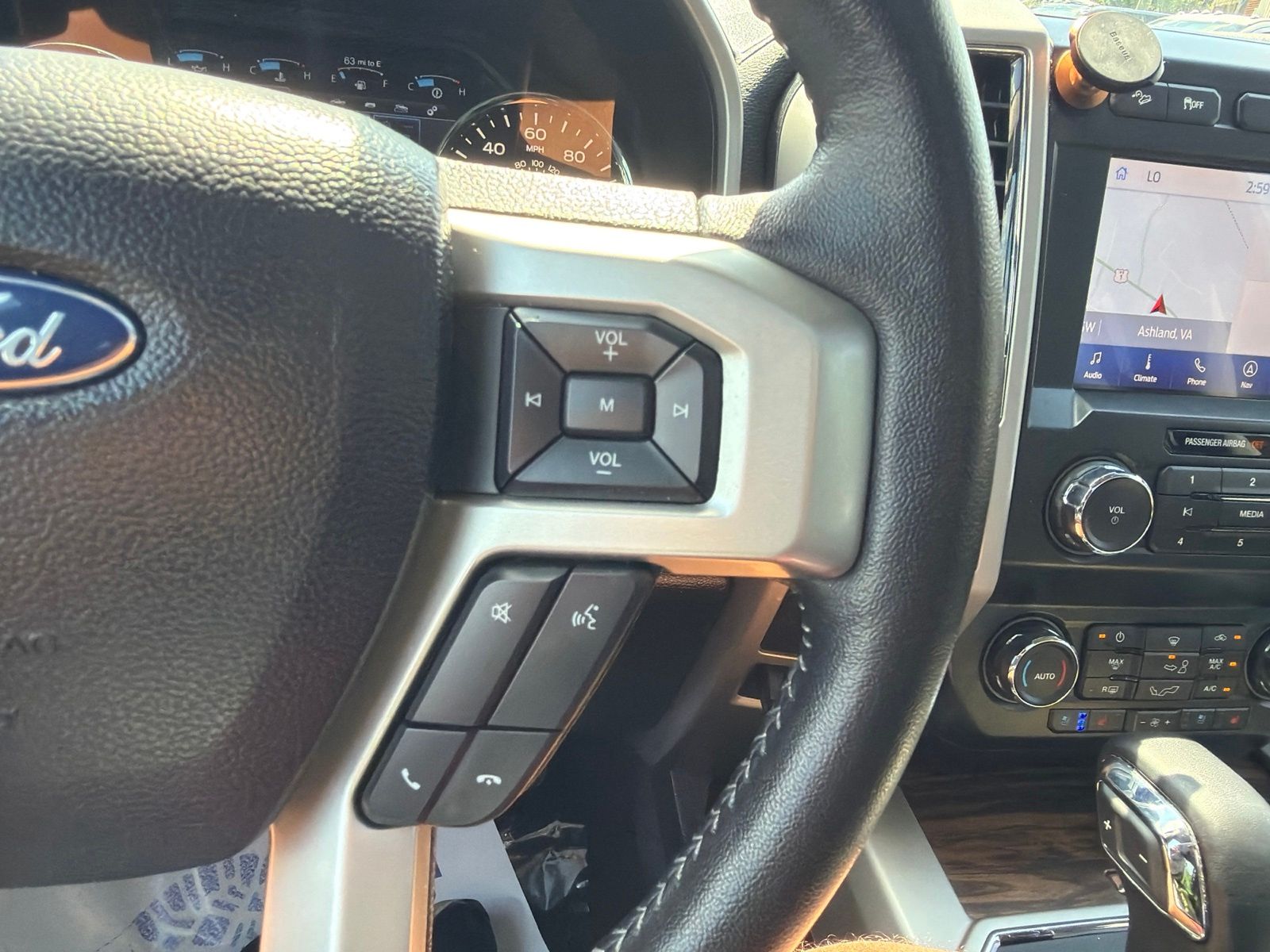 Certified Used 2020 Magnetic Ford Lariat image 19