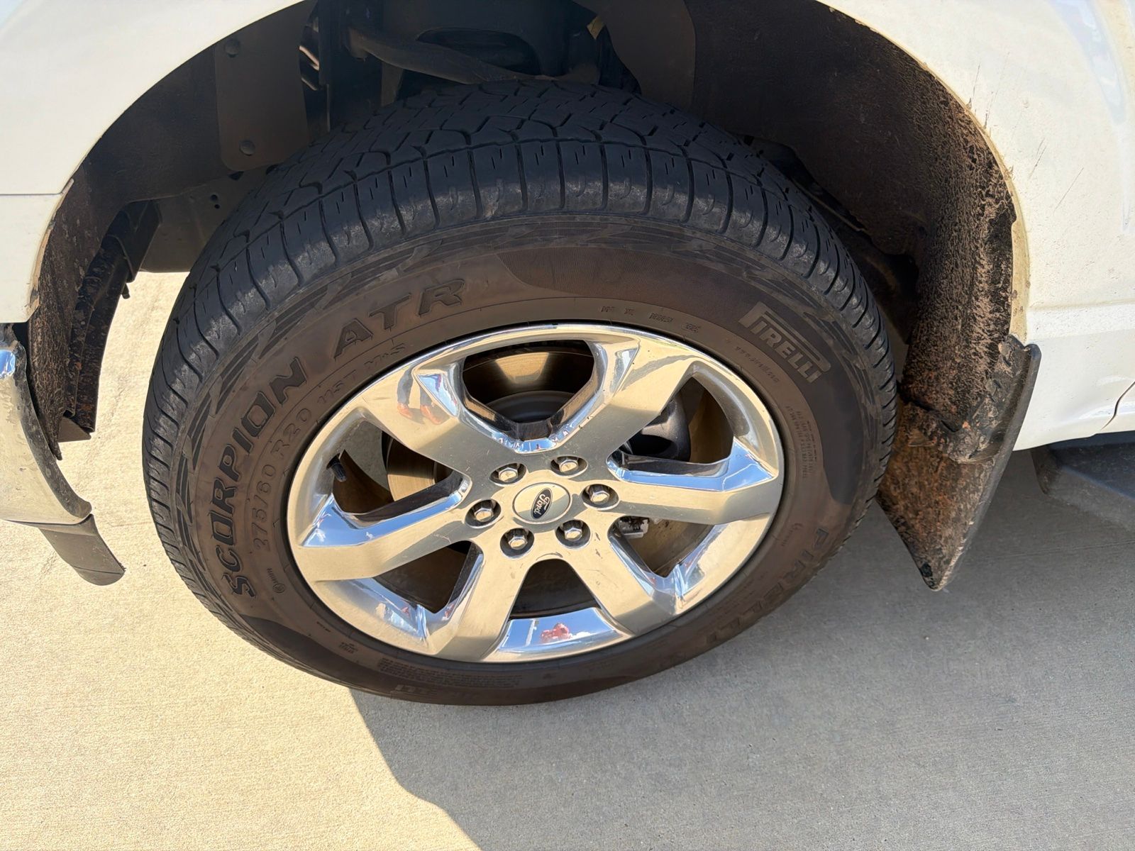 View vehicle photo 4