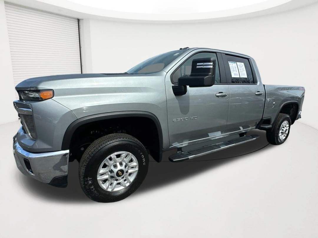 Sterling Gray Metallic 2025 Chevrolet Silverado 2500HD Pickup Truck Four-Wheel Drive Automatic