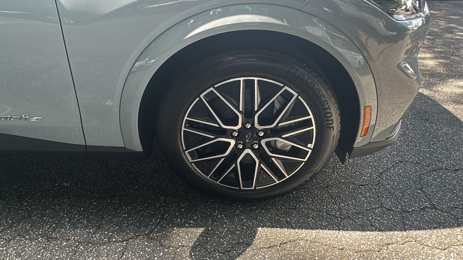 New 2026 Glacier Gray Metallic Tri-coat Ford Premium image 13
