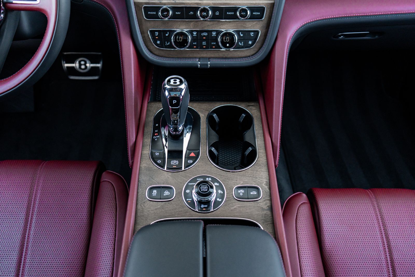 2024 Bentley Bentayga Azure - Photo 35