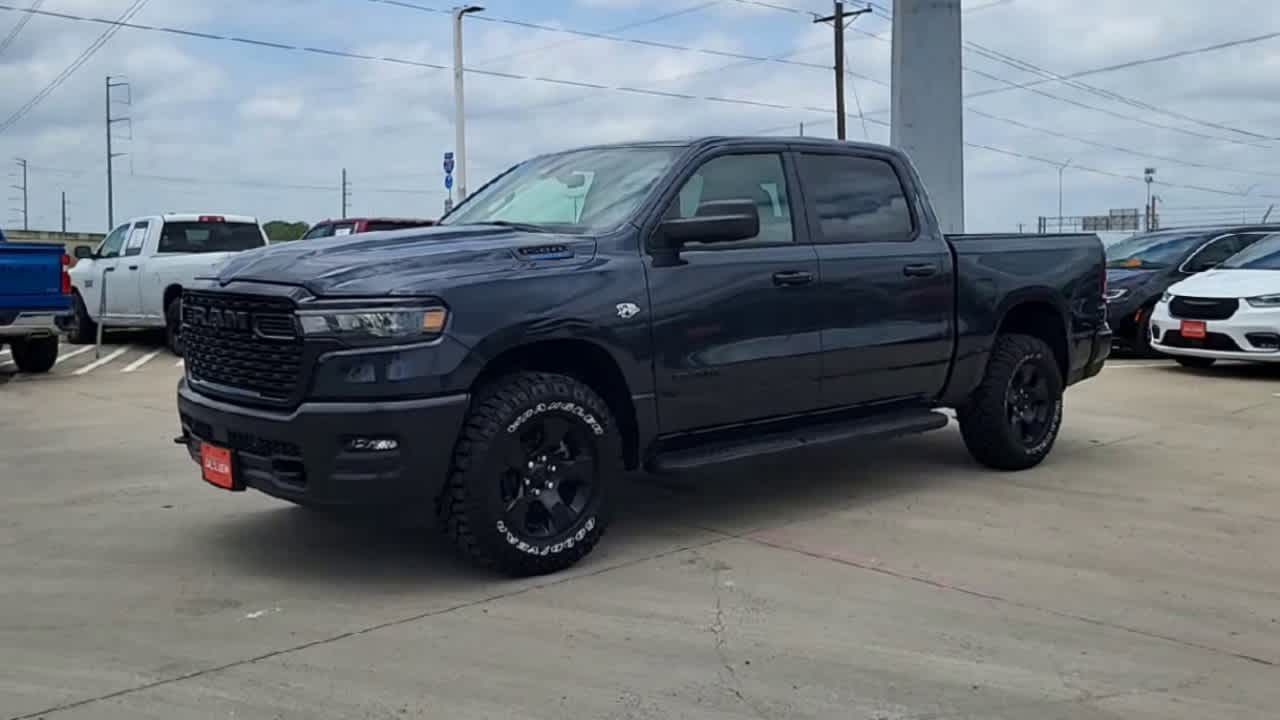 View vehicle photo 4
