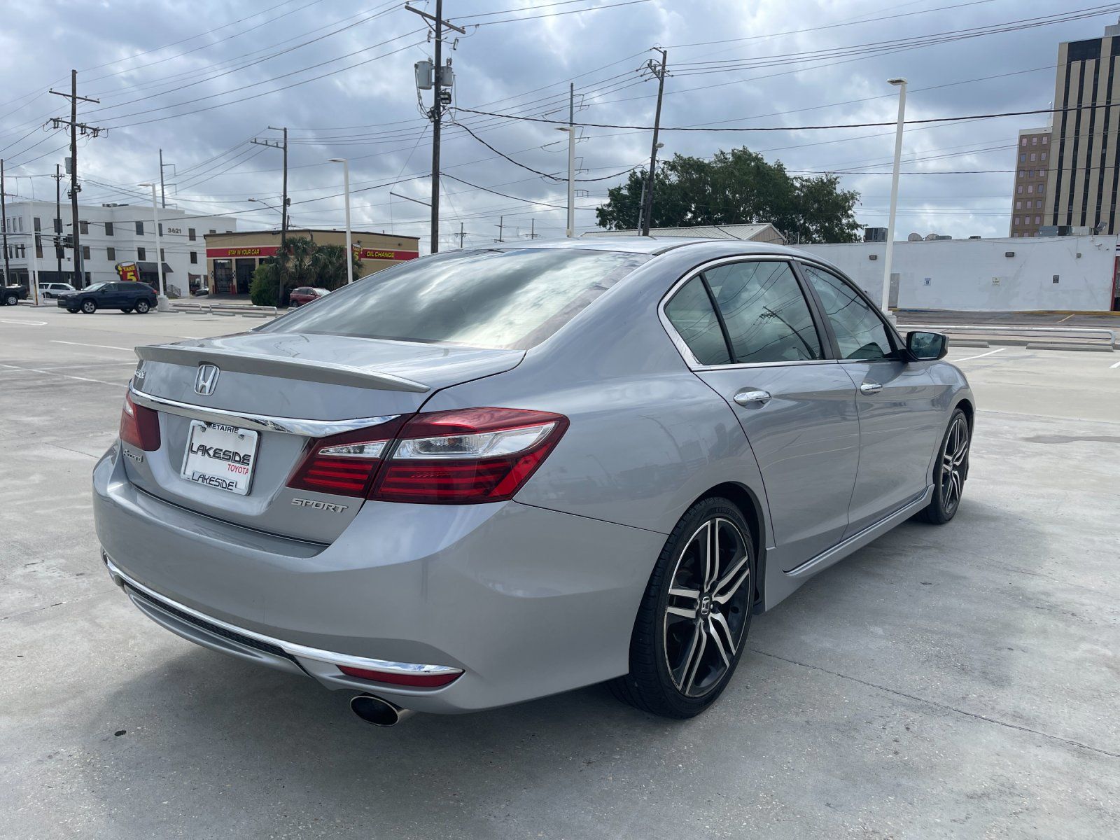 View vehicle photo 6