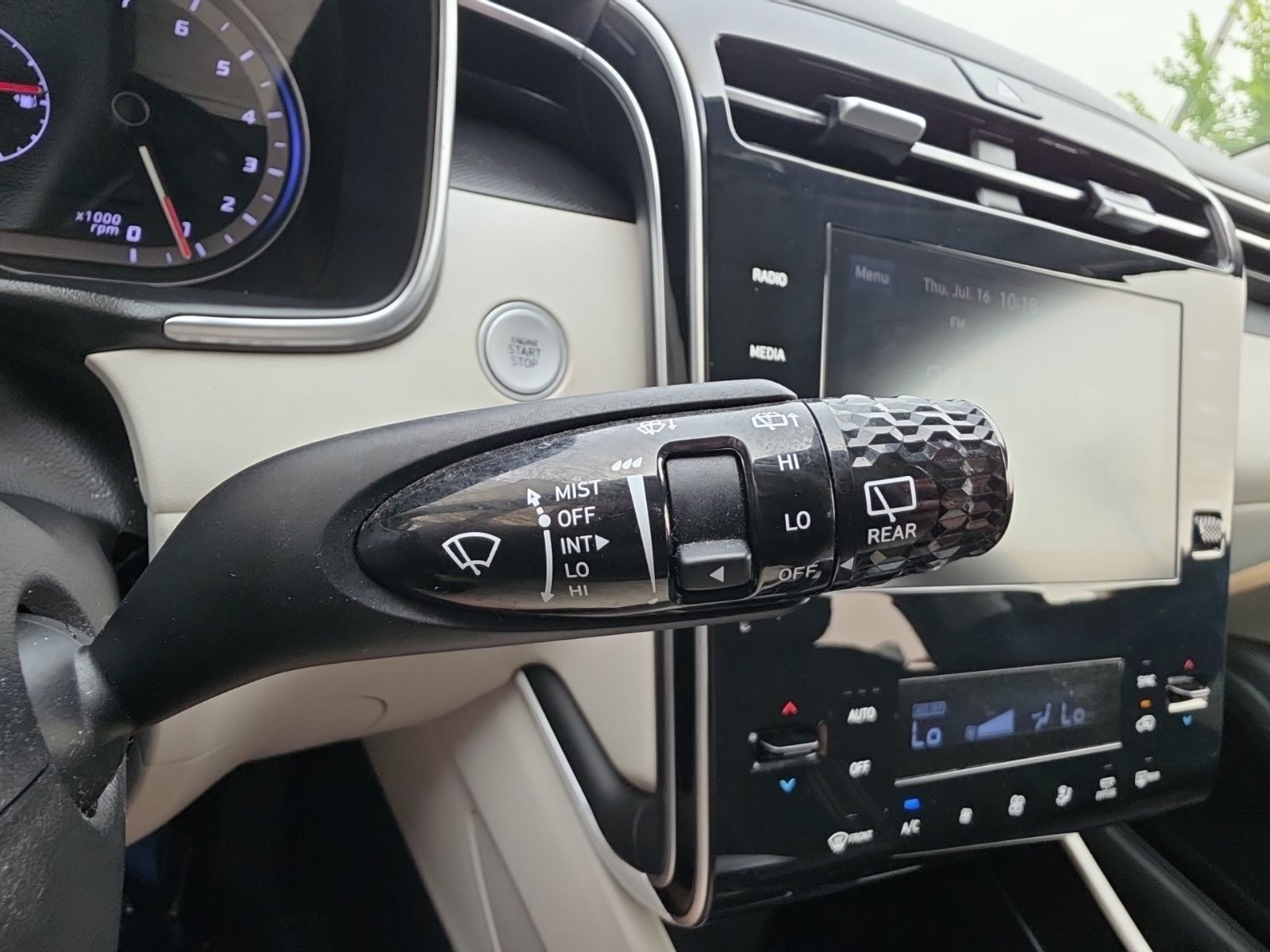 Used 2024 Black Hyundai SEL image 21