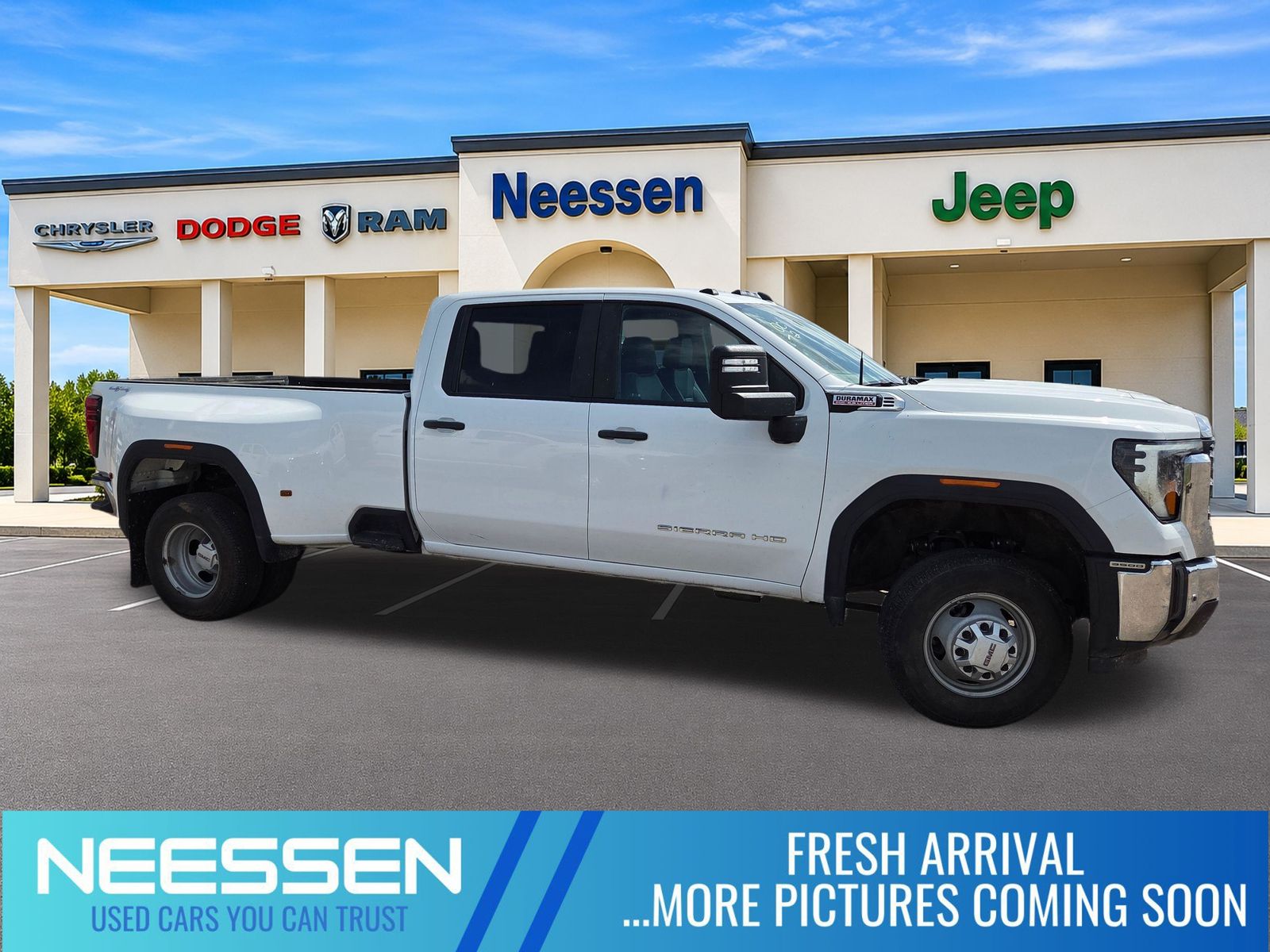 2024 GMC Sierra 3500HD Pro Crew Cab 4WD