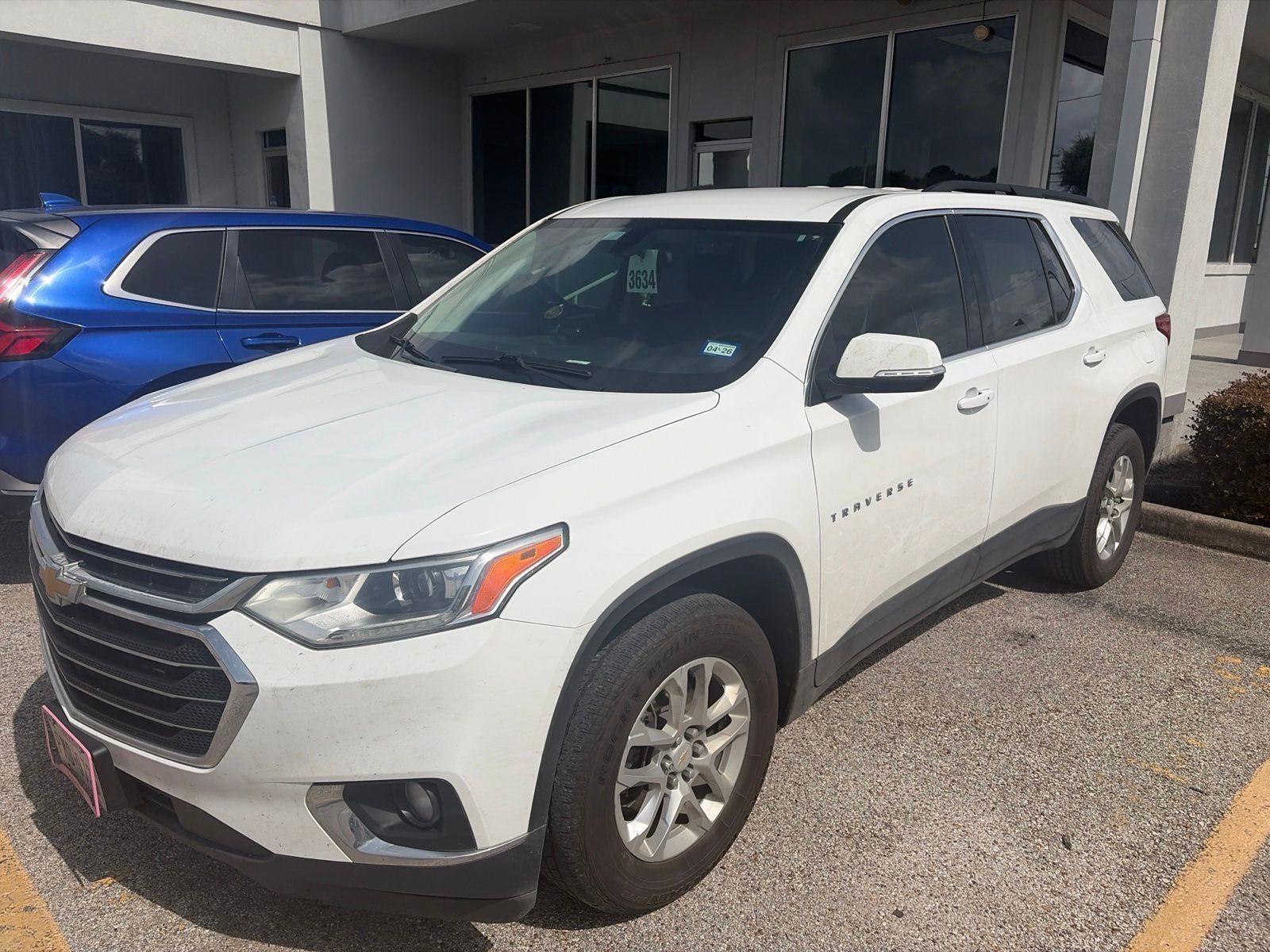 Summit White 2021 Chevrolet Traverse SUV / Crossover Front-Wheel Drive 9-Speed Automatic