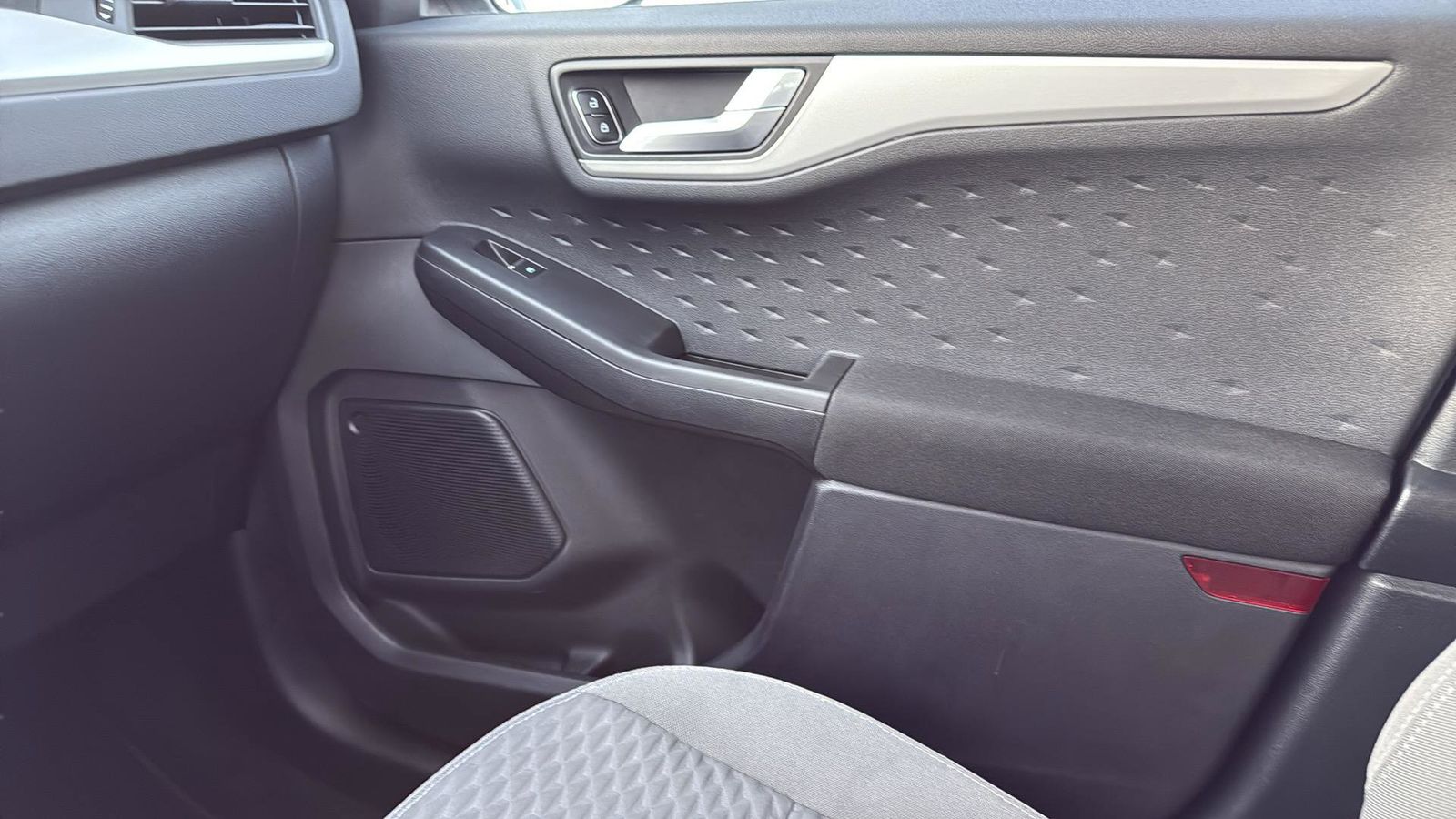 Used Car 2020 Ford Escape  Se For Sale Under $20,000 In Austin, Texas