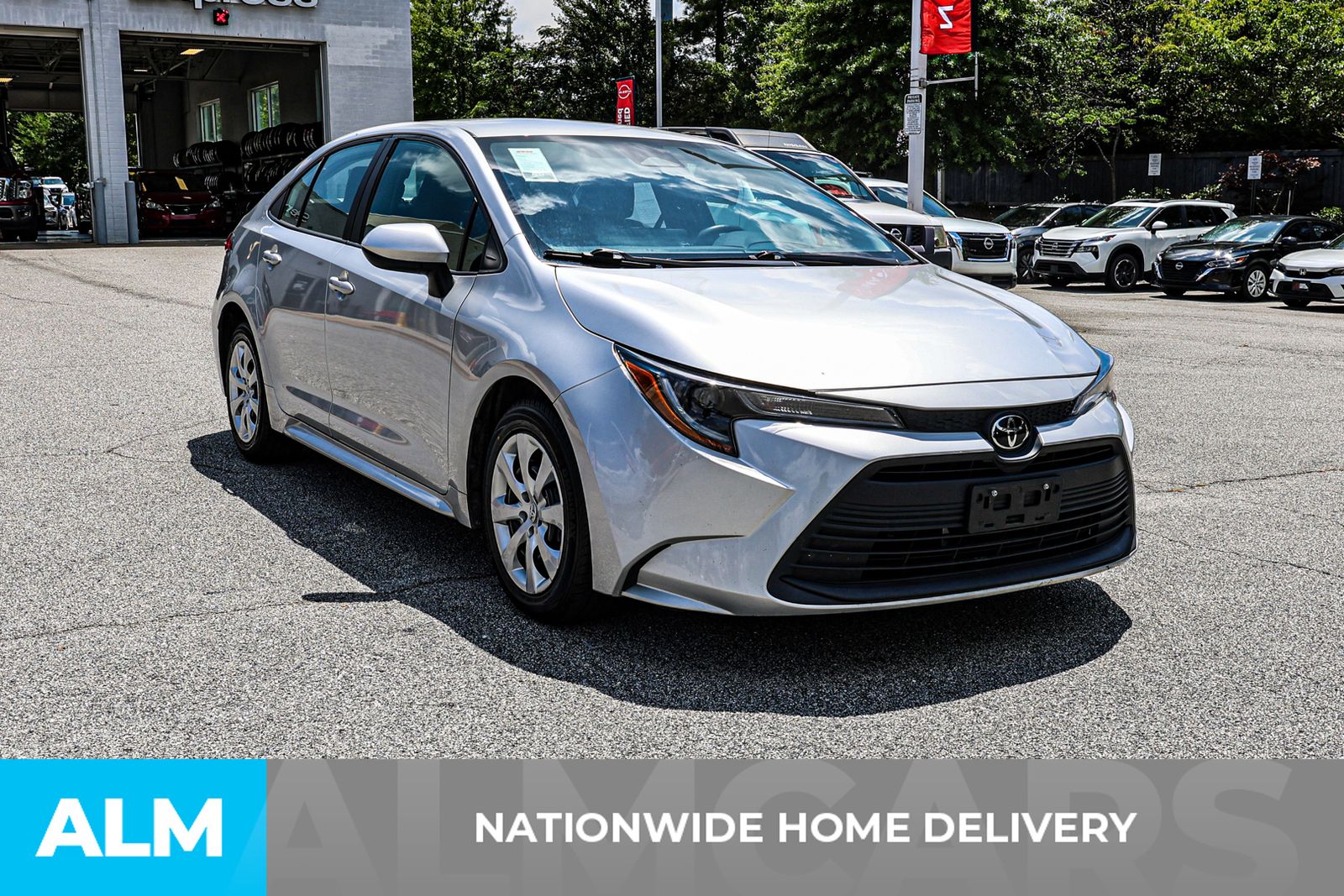 2023 Toyota Corolla LE photo 4