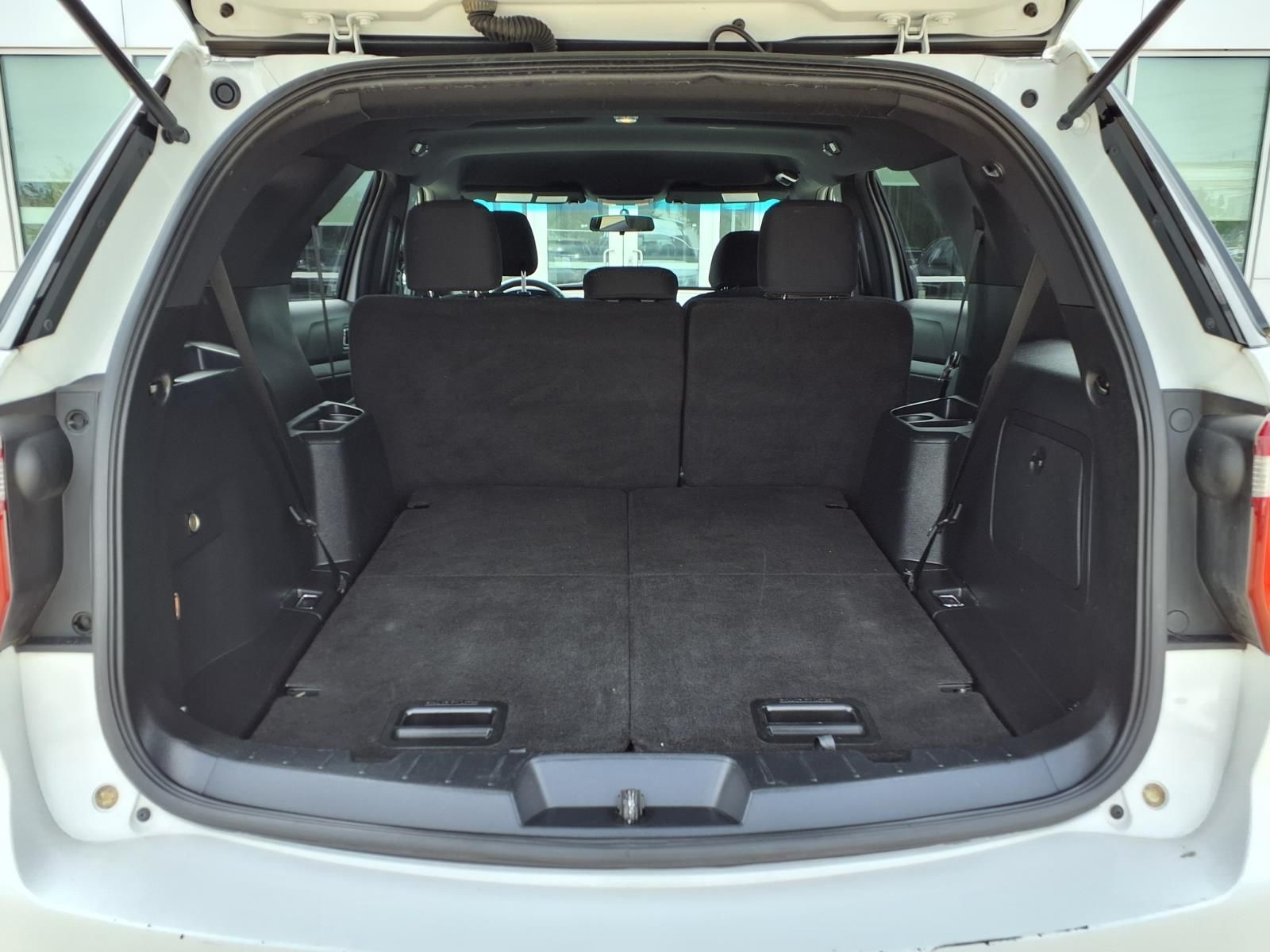 2016 Ford Explorer XLT White at Autostrade