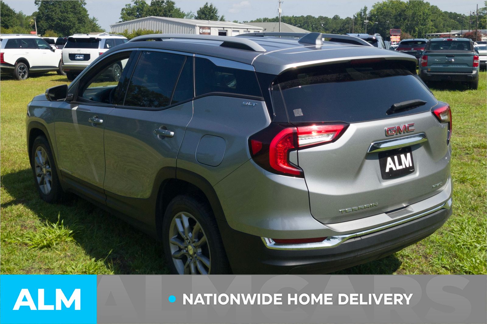 Used 2024 Silver GMC SLT image 5
