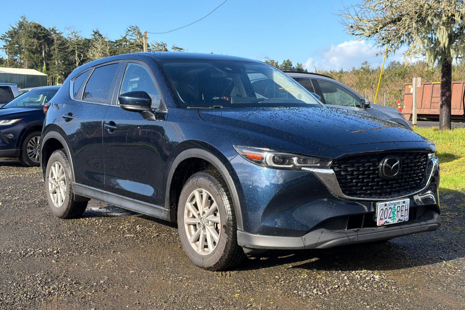 View vehicle photo 2