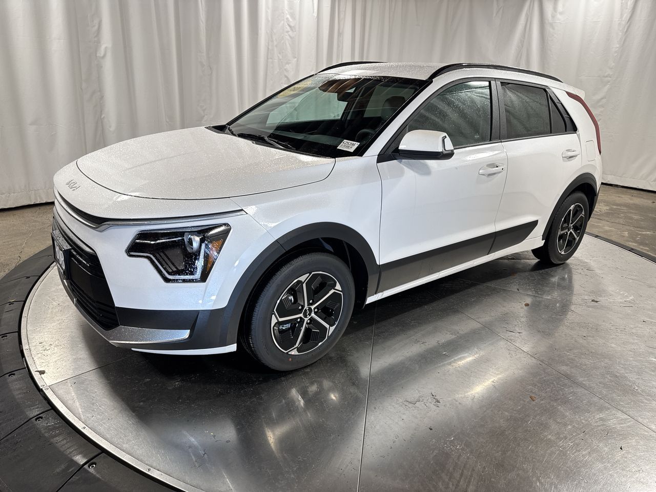 2025 Kia Niro EX