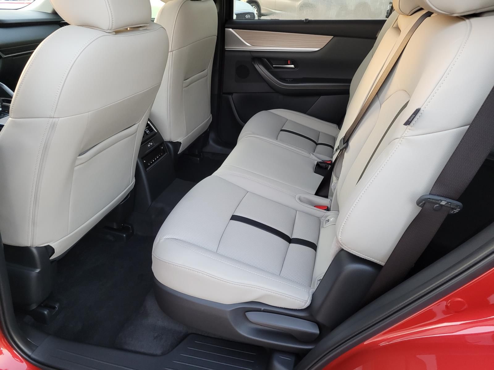 new 2026 Mazda CX-70 car, priced at $44,153