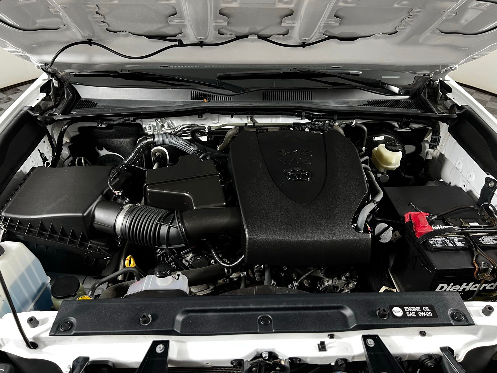 2017 Toyota Tacoma Limited 9