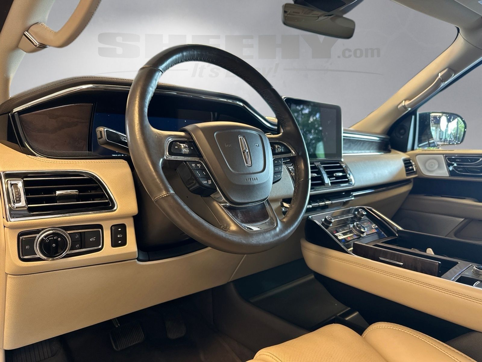 Used 2020 Blue Diamond Lincoln Reserve image 3