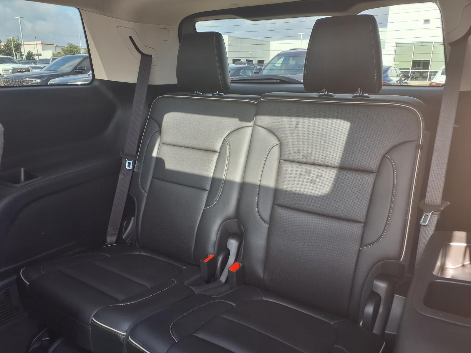 2022 GMC Acadia Denali Green at AutoSavvy Houston Southwest