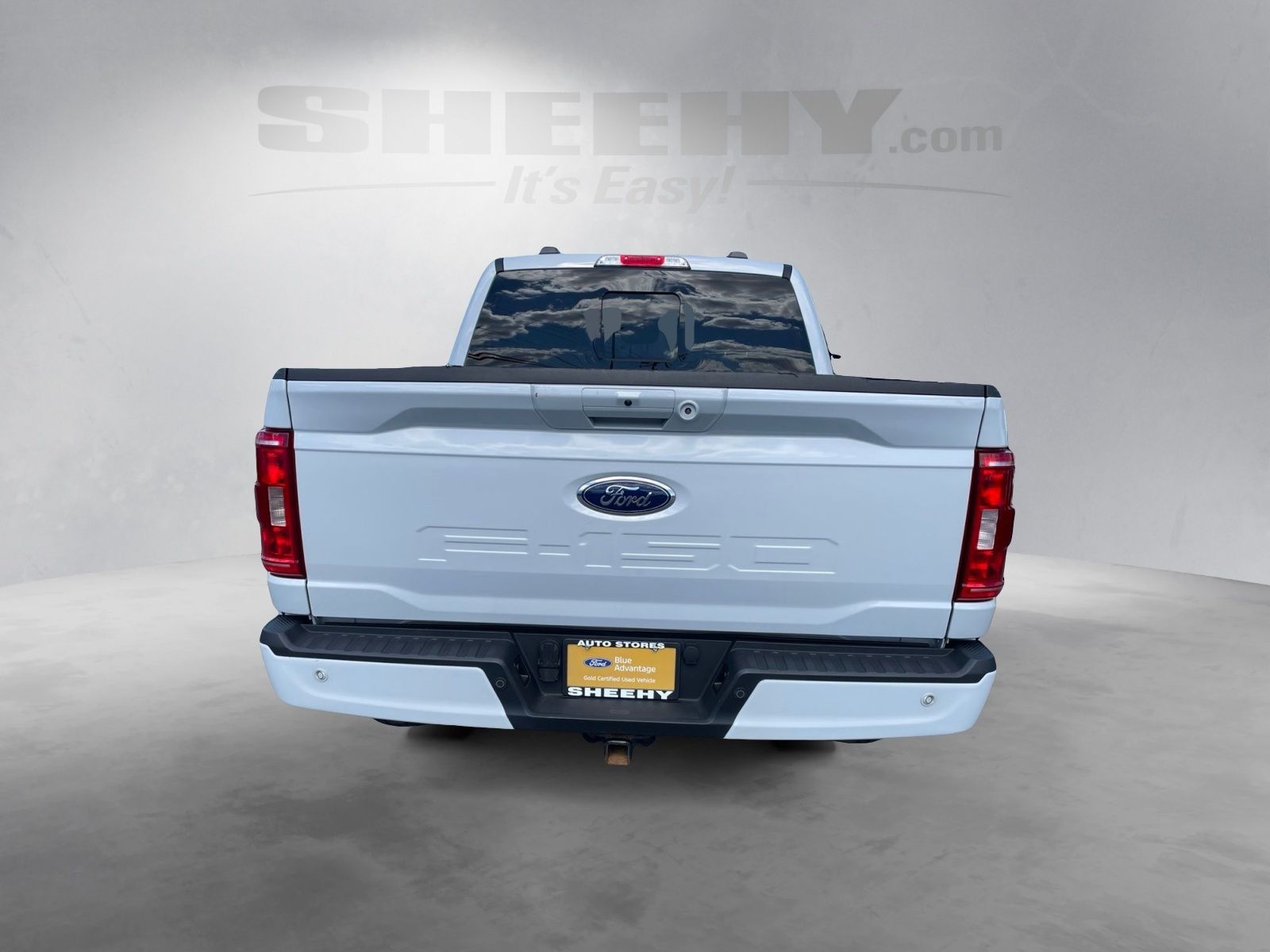 Certified Used 2022 White Metallic Ford XLT image 5