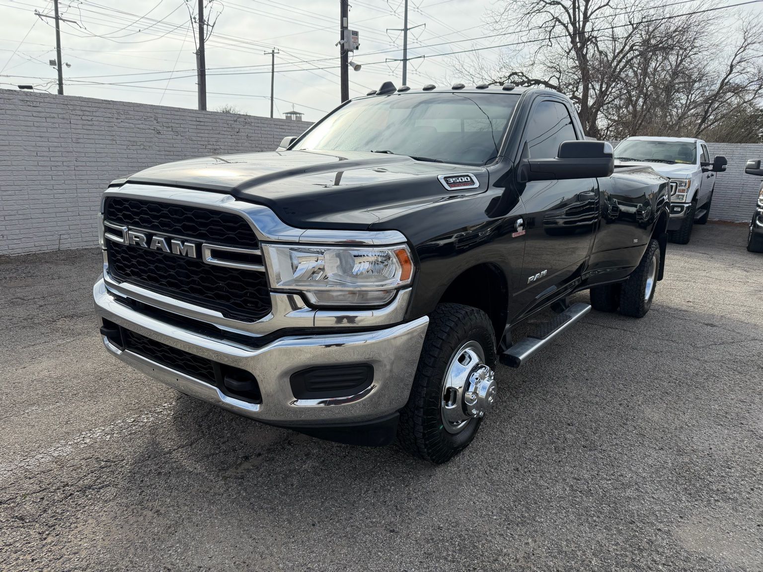 2022 RAM 3500 Tradesman LB DRW 4WD