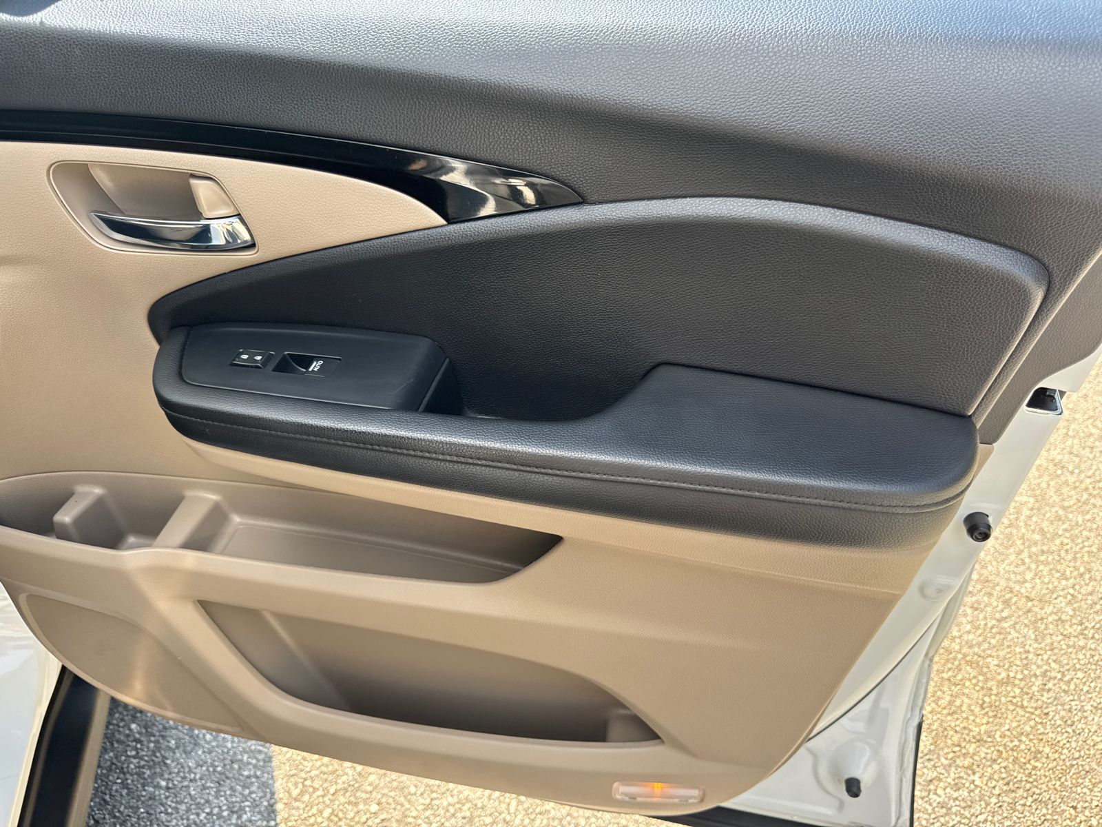 2022 Honda Pilot Elite photo 14