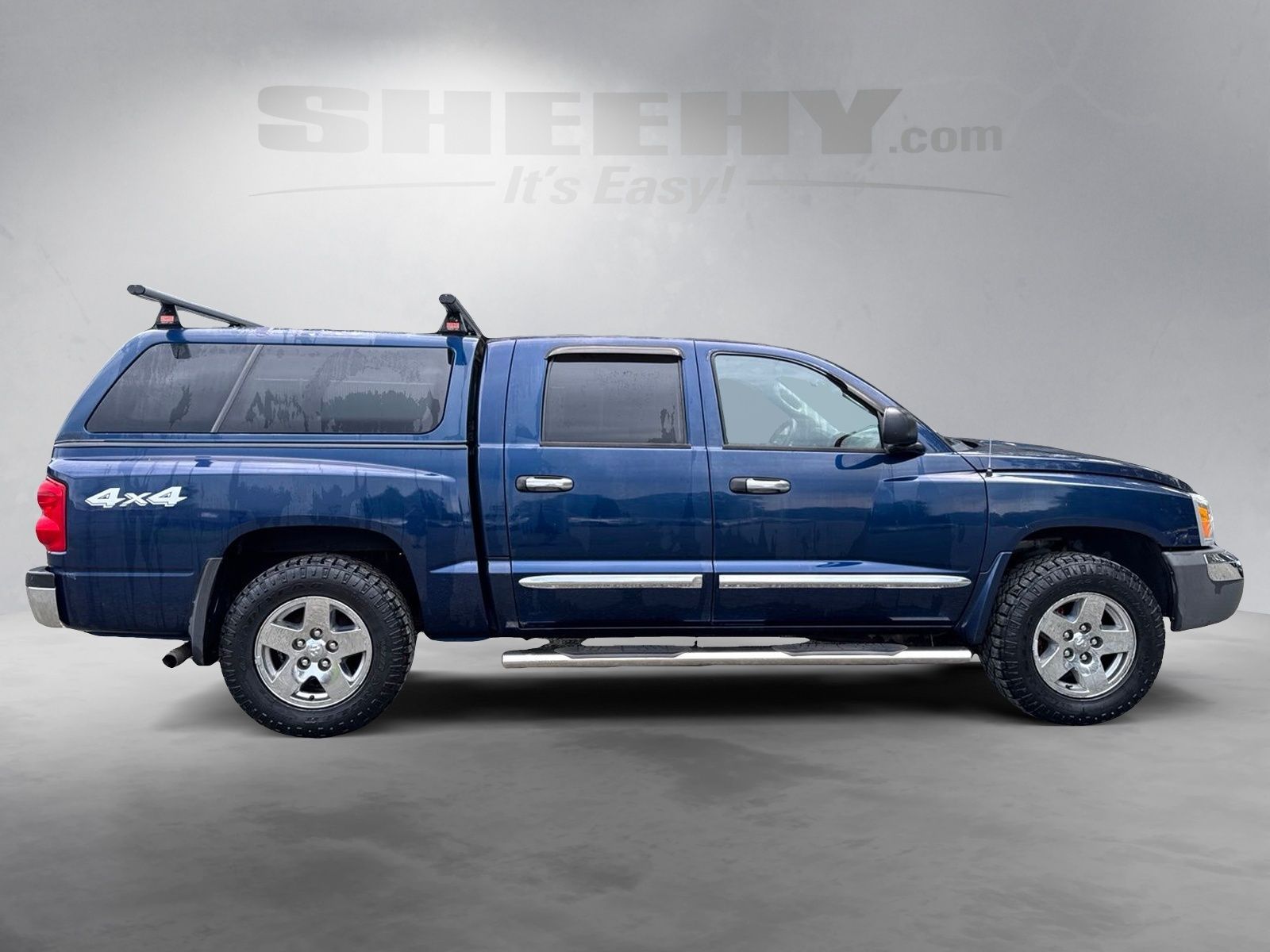 Used 2005 Blue Dodge SLT image 10