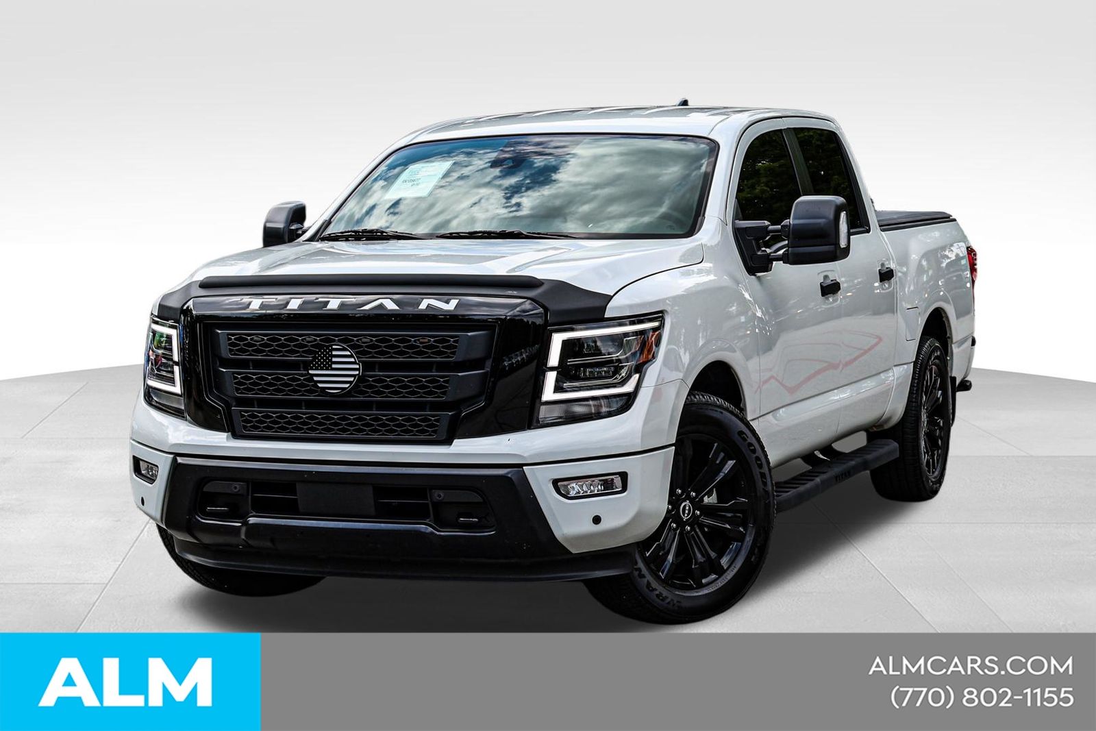 Glacier White 2024 Nissan Titan Pickup Truck 4X2 9-Speed Automatic