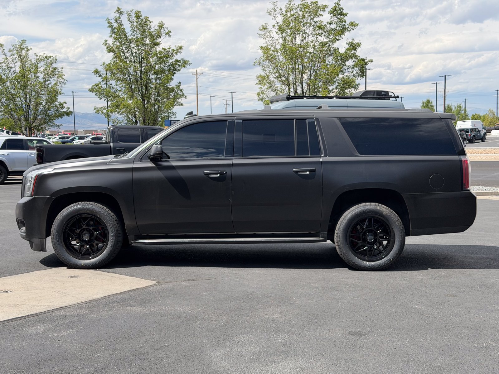 Used 2018 GMC Yukon XL SUV