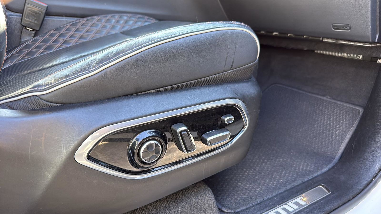 Used Car 2022 Jeep Grand Cherokee L  Summit For Sale Under $40,000 In Austin, Texas