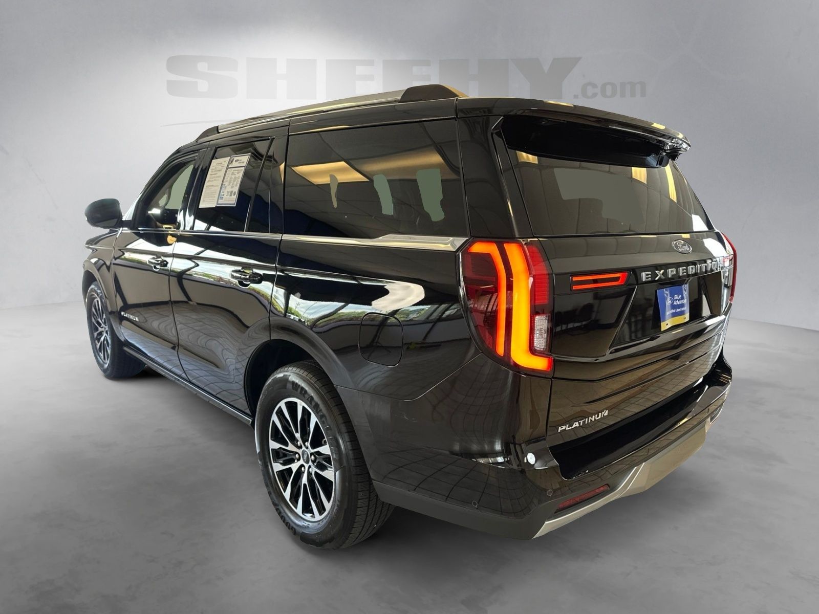 Certified Used 2025 Agate Black Metallic Ford Platinum image 15