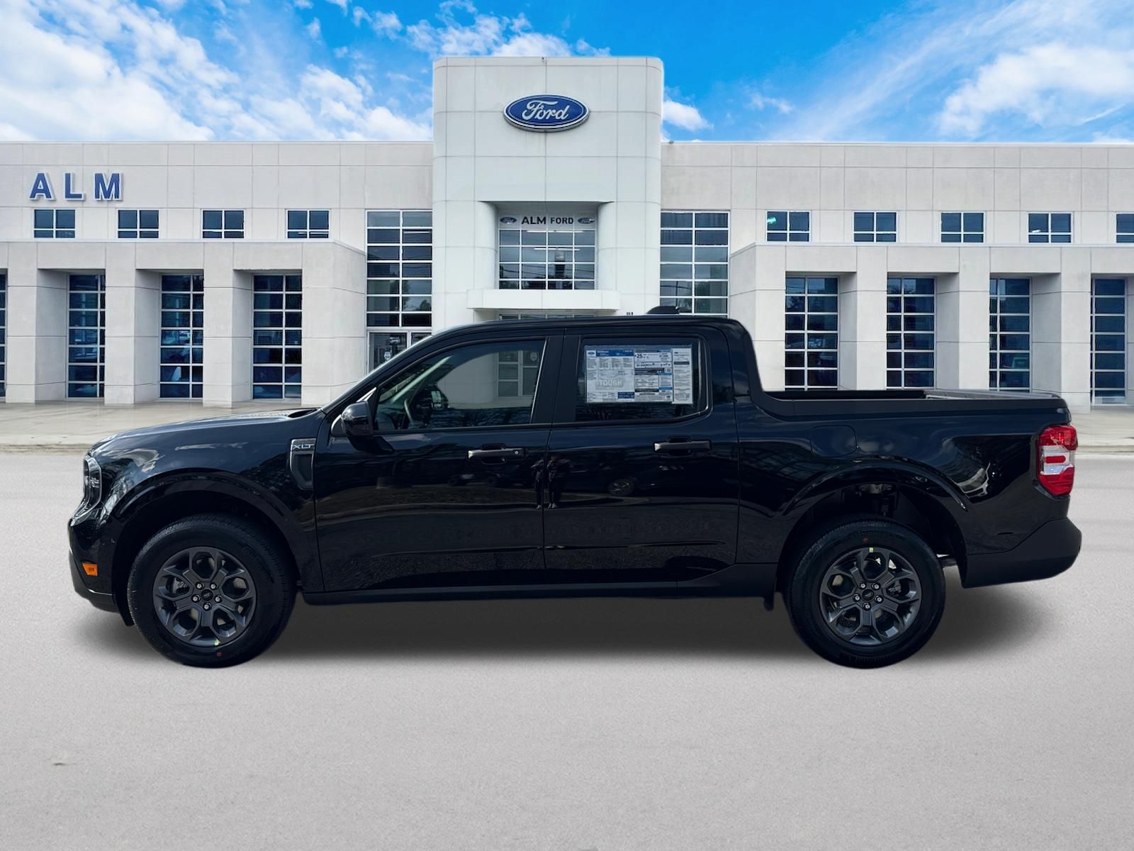 New 2026 Shadow Black Ford XLT image 9