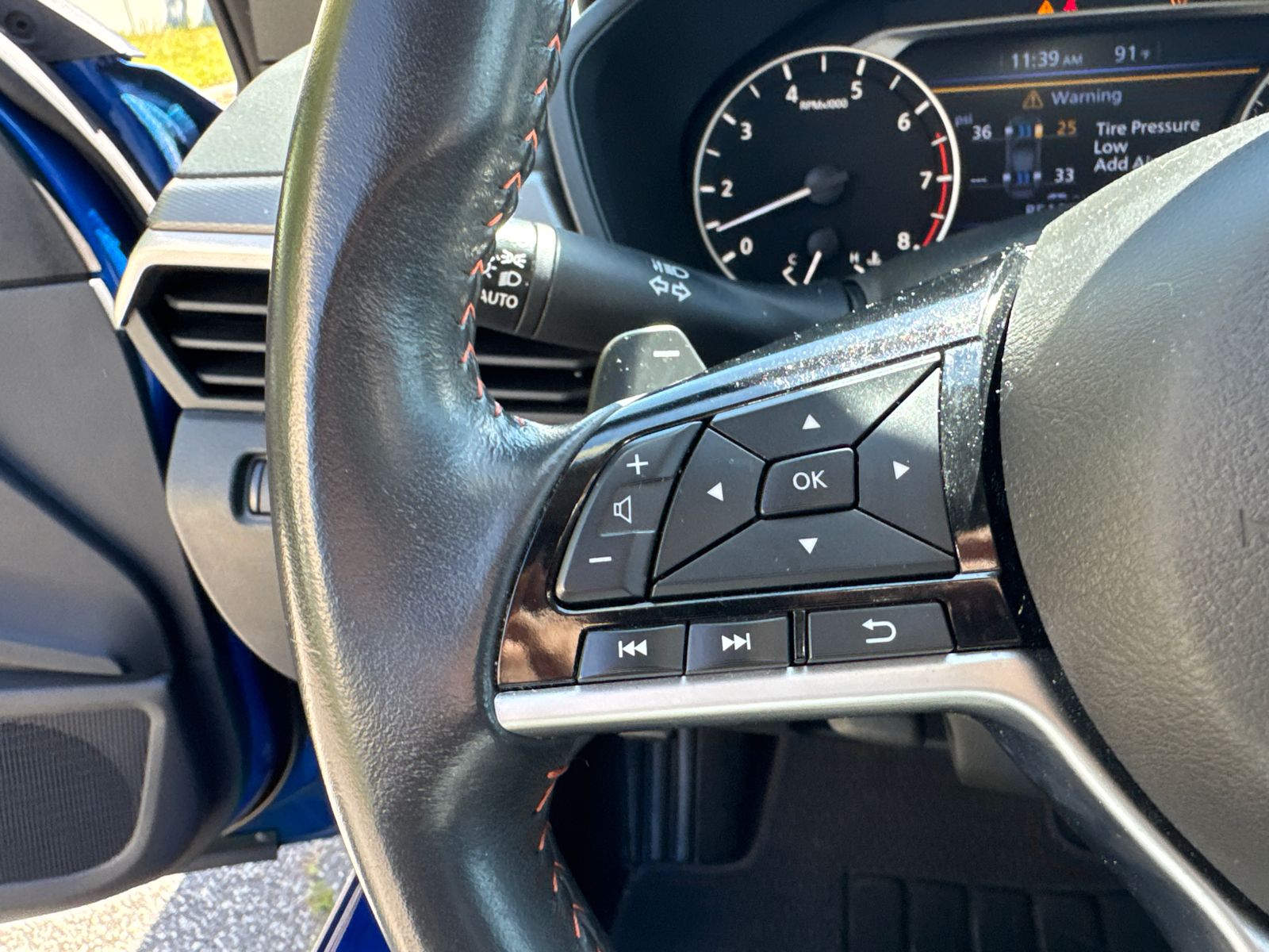Used 2025 Blue Nissan 2.5 SR image 24