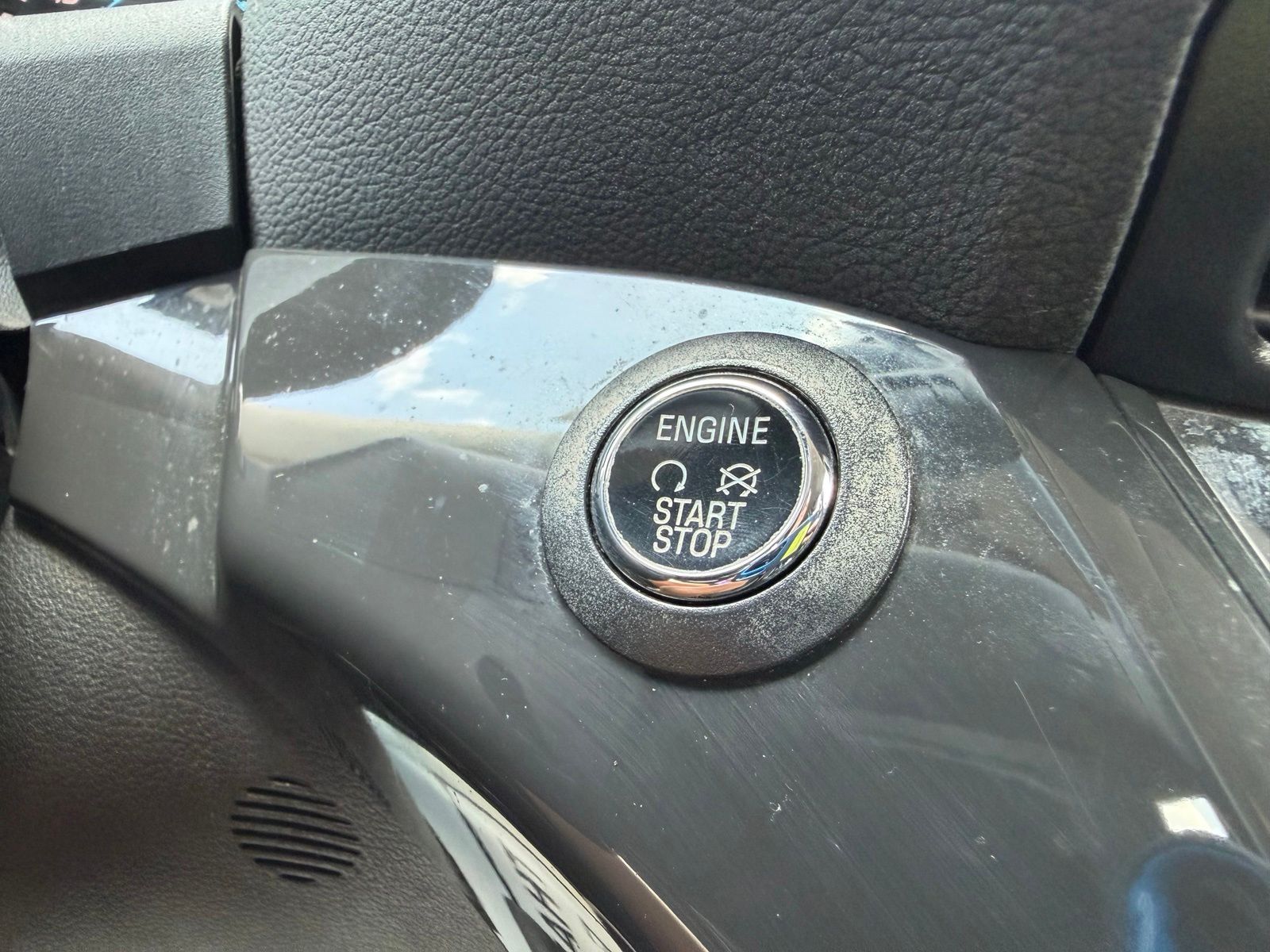 2014 Ford Escape image 22