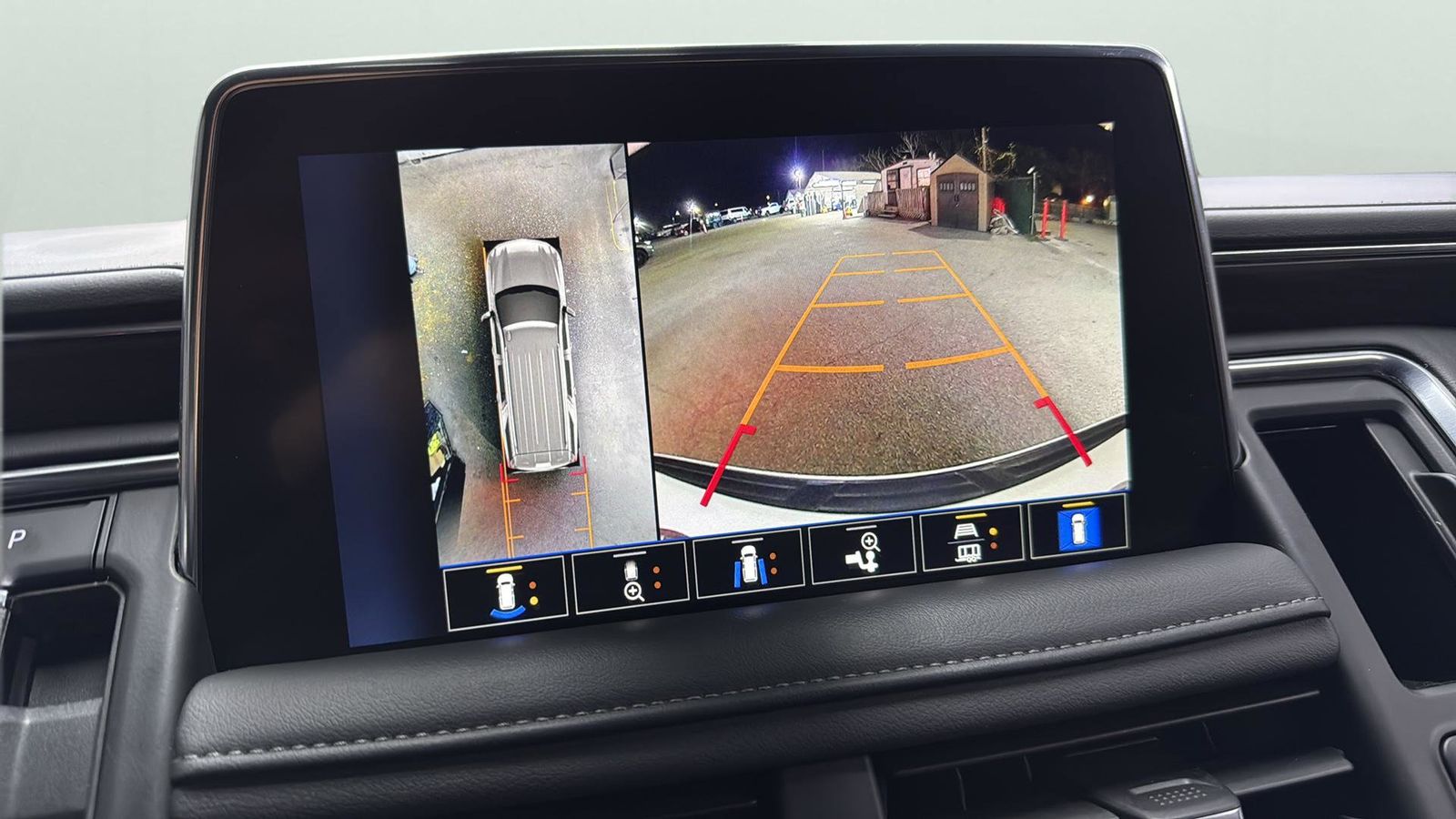 Used Car 2023 Chevrolet Suburban  Z71 For Sale Under $70,000 In Austin, Texas