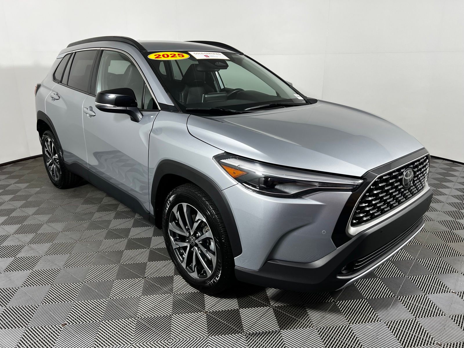 Thumbnail: 2025 Toyota Corolla Cross - 3