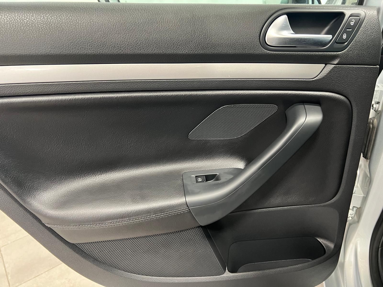 Used Car 2010 Volkswagen Jetta  For Sale Under $10,000 In Austin, Texas