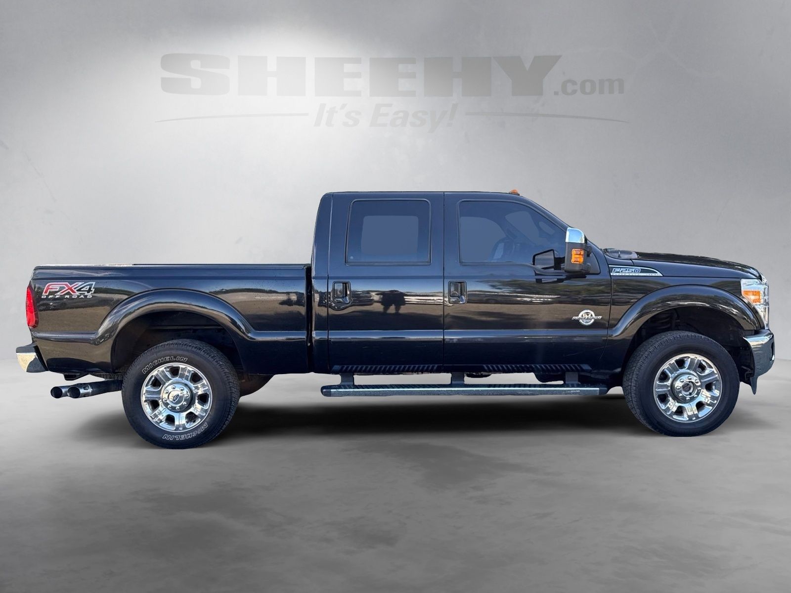 Used 2015 Tuxedo Black Metallic Ford Lariat image 8