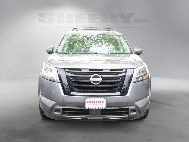 Used 2023 Gray Nissan SV image 3