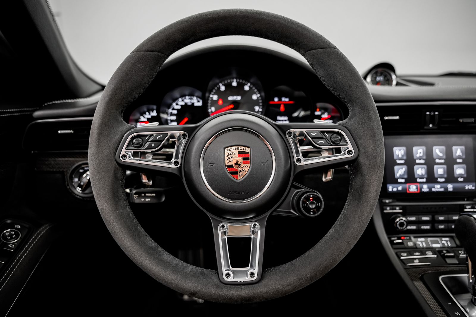 2019 Porsche 911 Targa 4 GTS — photo 11