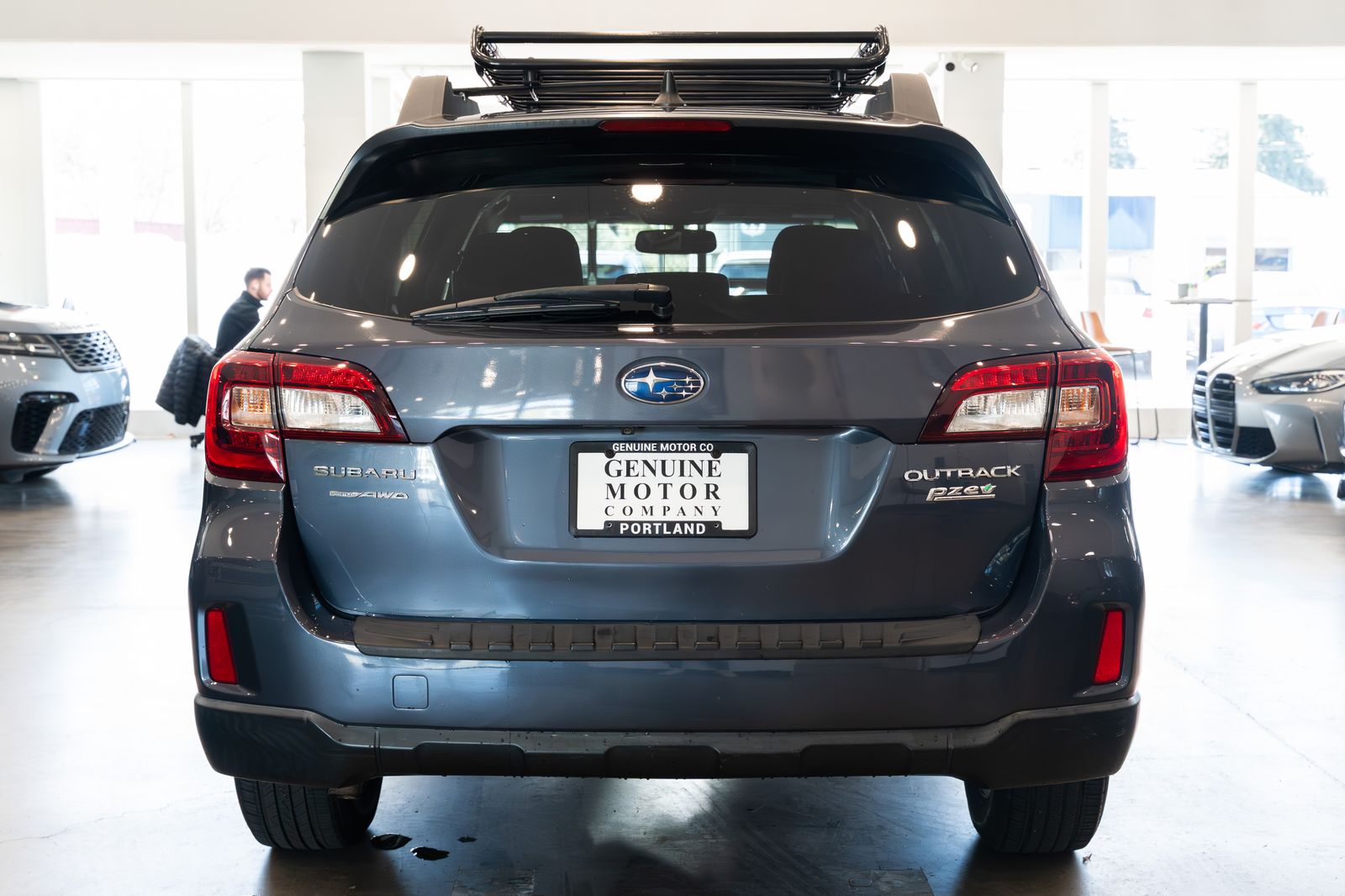 View vehicle photo 5