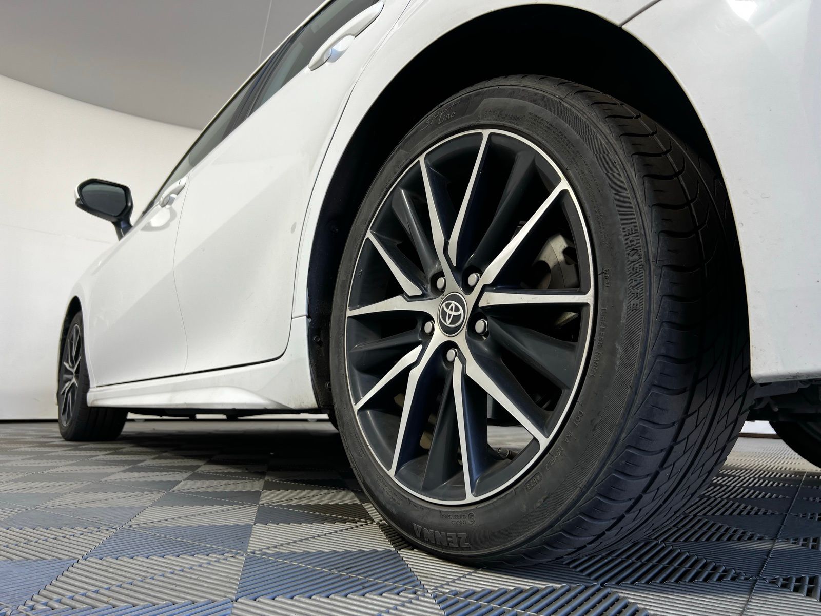 Thumbnail: 2023 Toyota Camry - 12