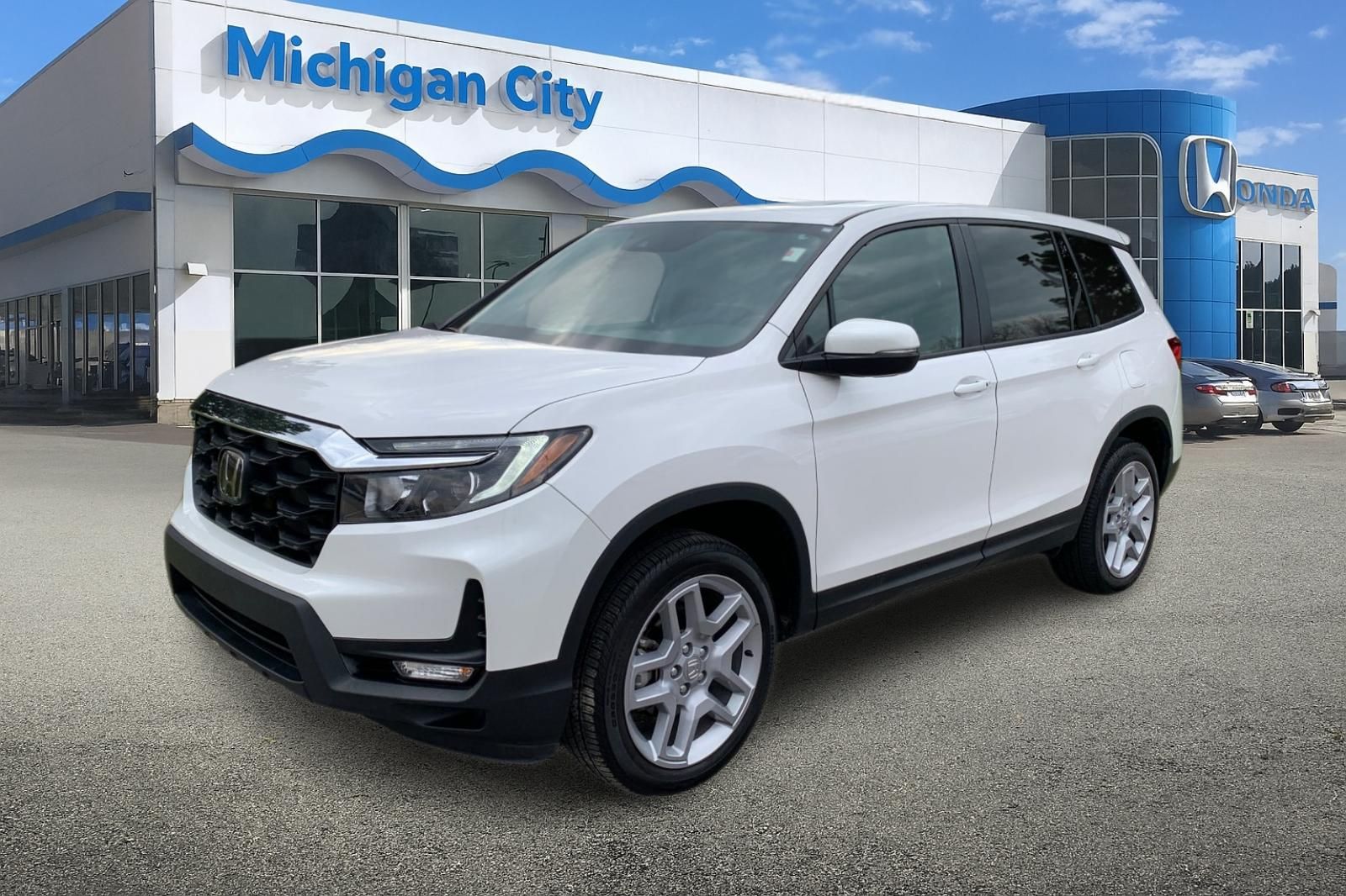 Platinum White Pearl 2025 Honda Passport EX-L AWD SUV / Crossover All-Wheel Drive 9-Speed Automatic