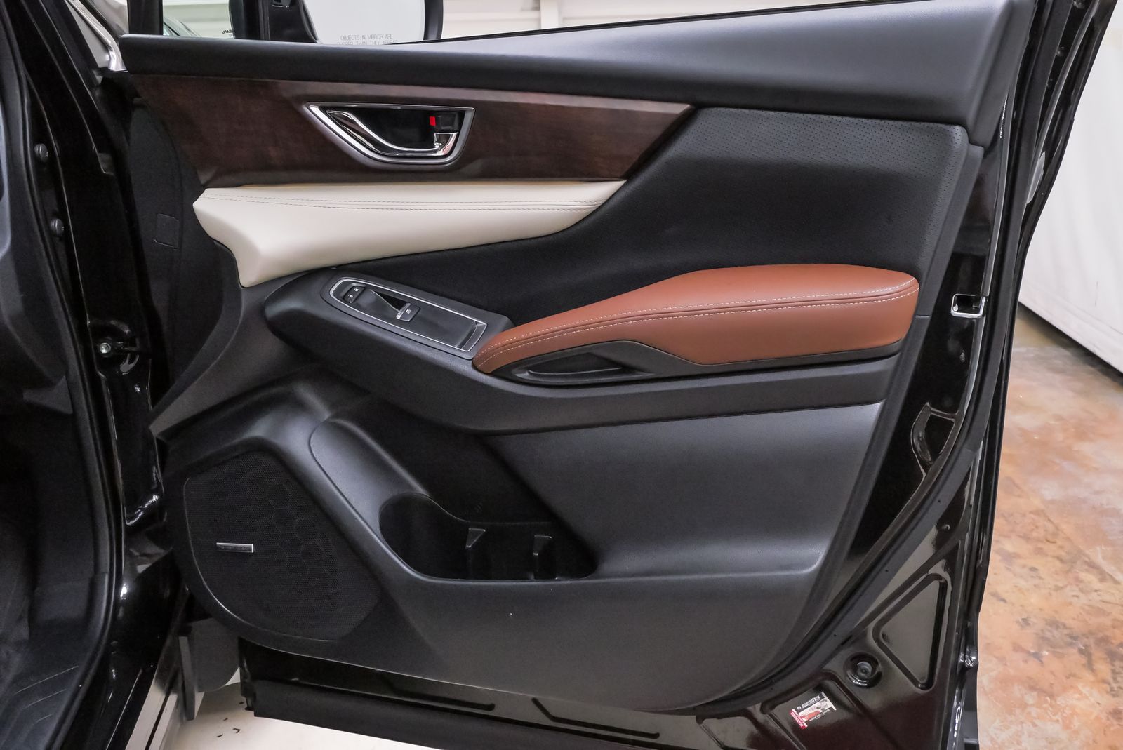 2022 Subaru Ascent Touring Black at AutoSavvy Houston Southwest