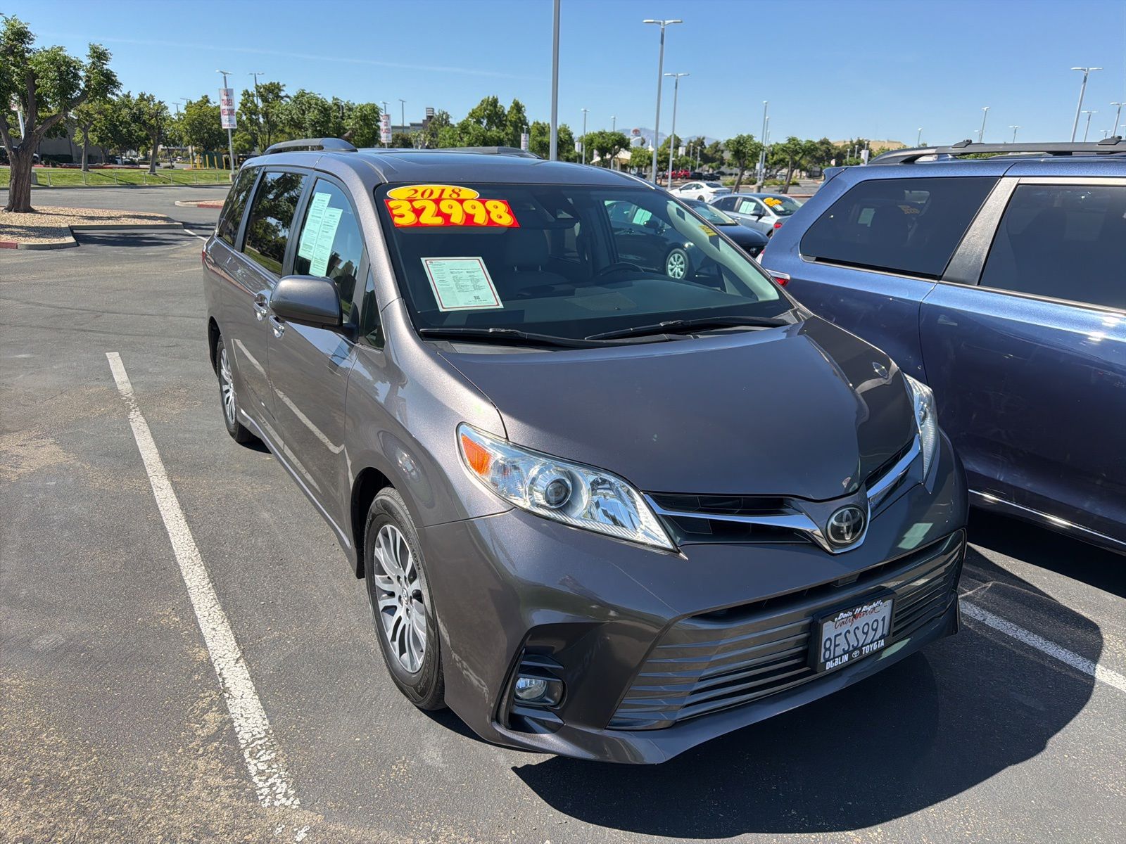 Predawn Gray Mica 2018 Toyota Sienna XLE 7-Passenger FWD with Auto-Access Seat Minivan Front-Wheel Drive 8-Speed Automatic