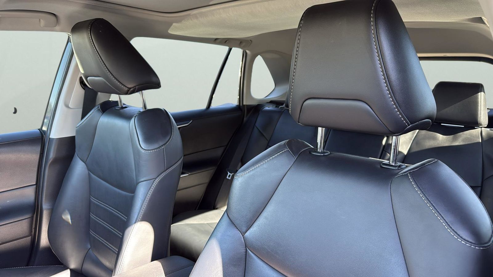 Used Car 2021 Toyota Rav4  Xle Premium For Sale Under $30,000 In Austin, Texas