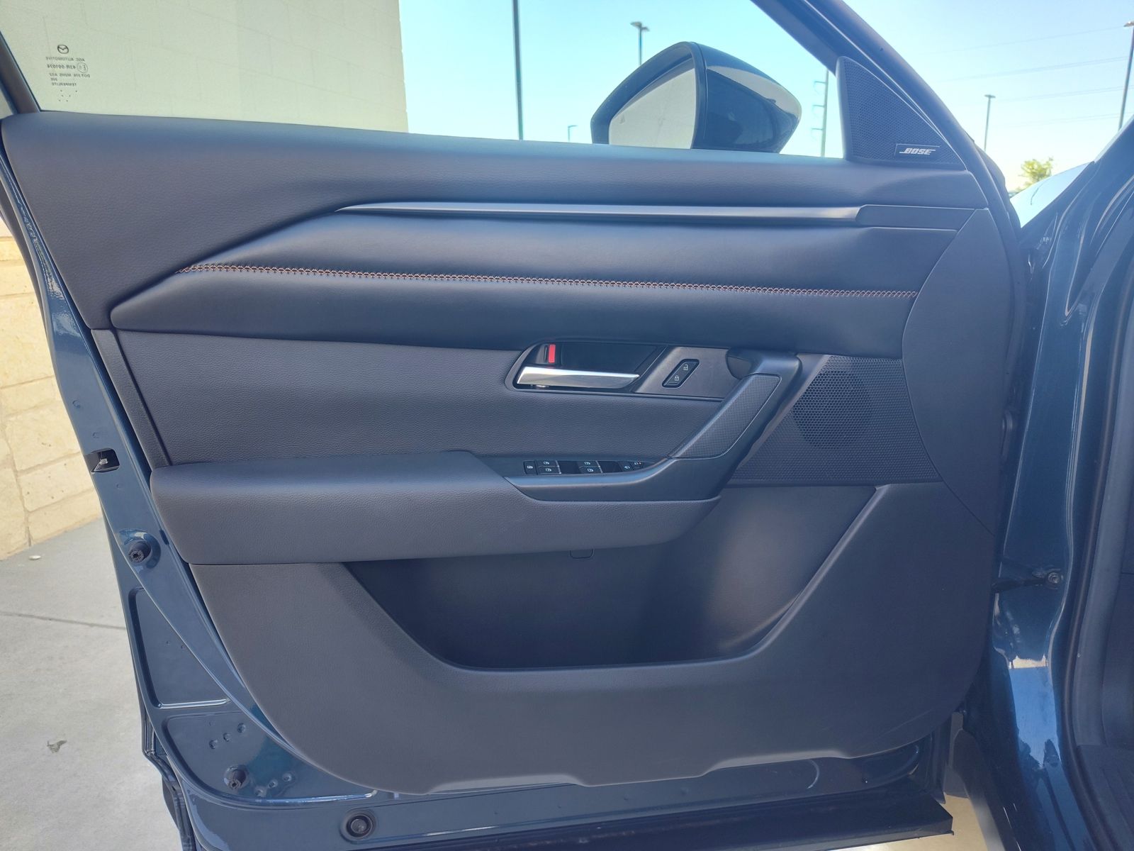 2025 Mazda CX-50 Premium Plus - Photo 8