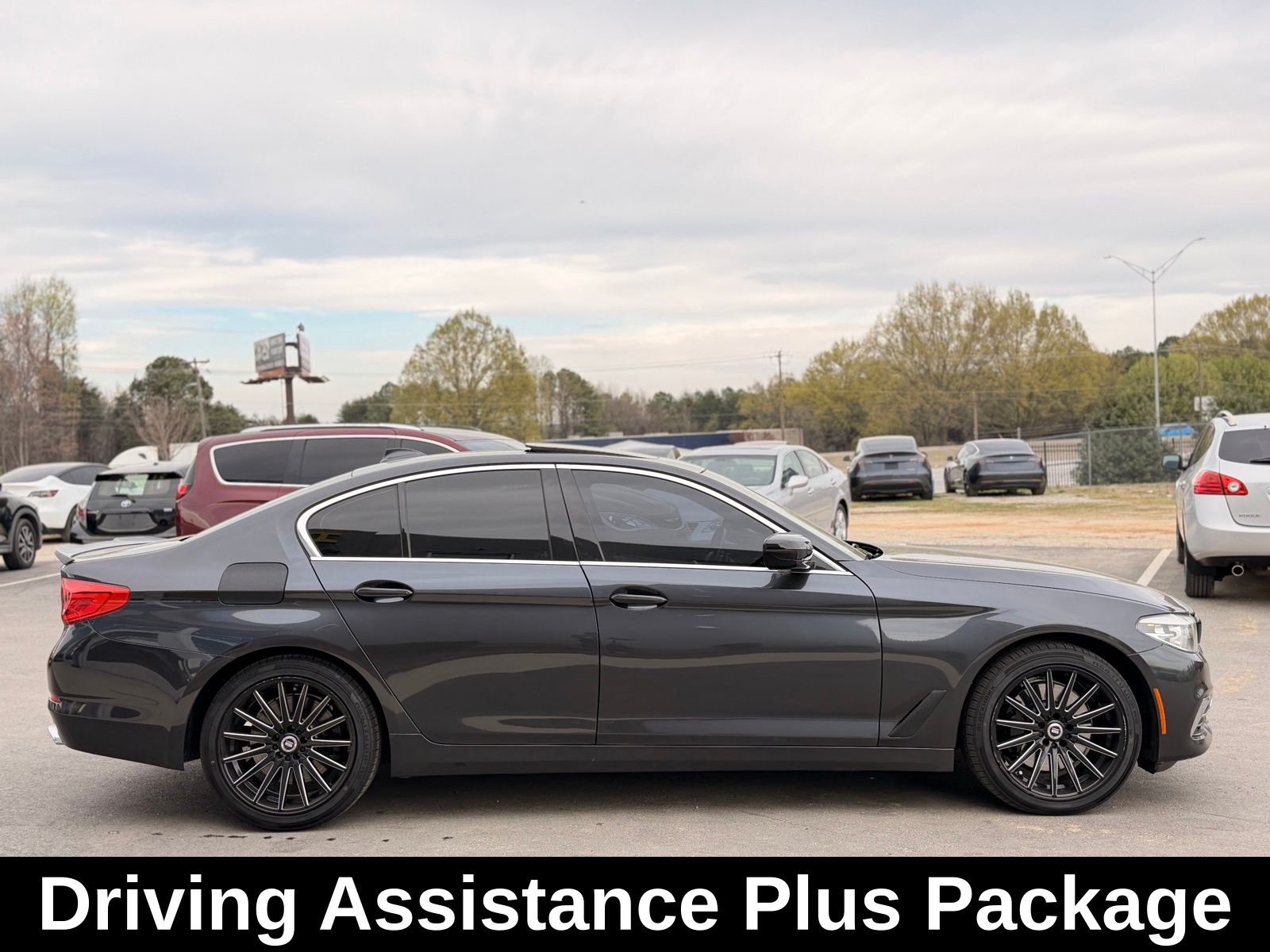 View vehicle photo 6