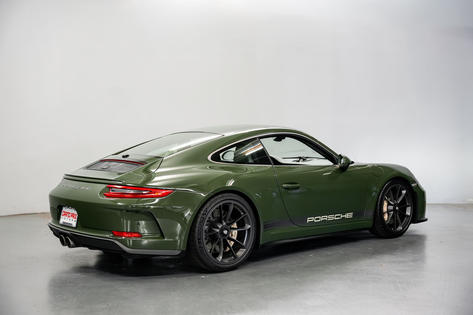 2019 Porsche 911 GT3 — photo 2