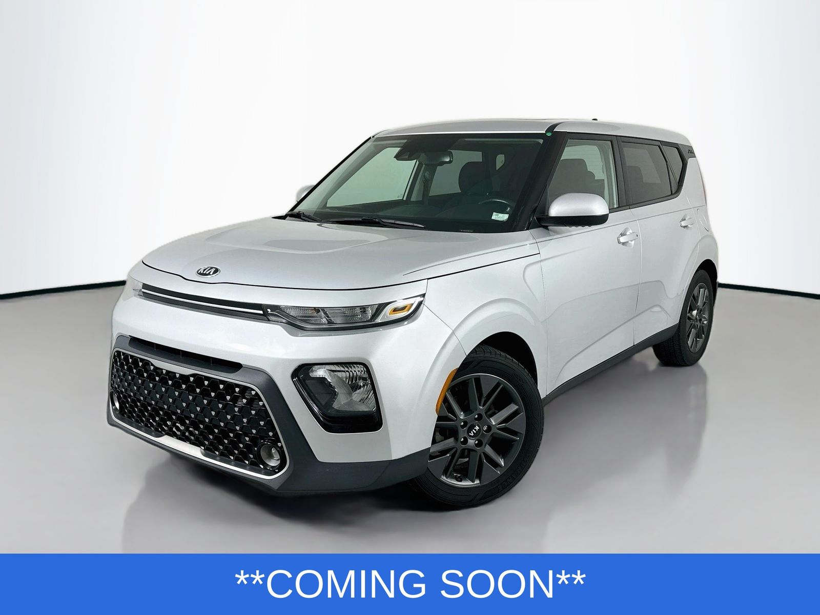 Sparkling Silver 2021 Kia Soul SUV / Crossover Front-Wheel Drive Continuously Variable Transmission